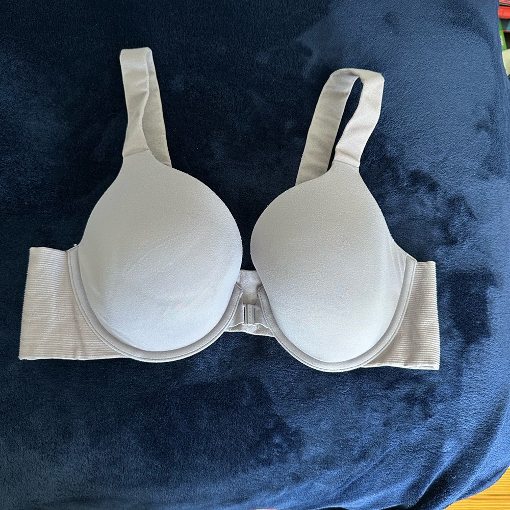SPANX Purple Full-Coverage Bra with Seamless Design.